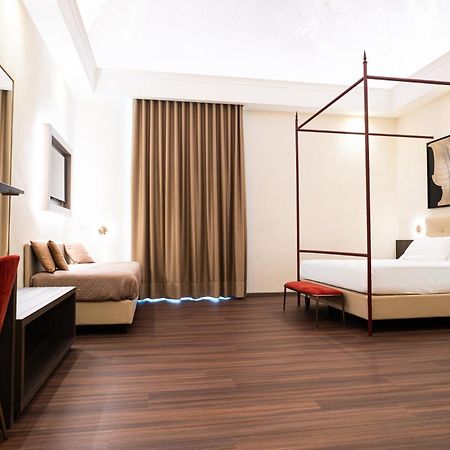 Hotel Vittoria Pompei Bagian luar foto