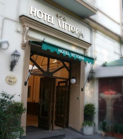 Hotel Vittoria Pompei Bagian luar foto