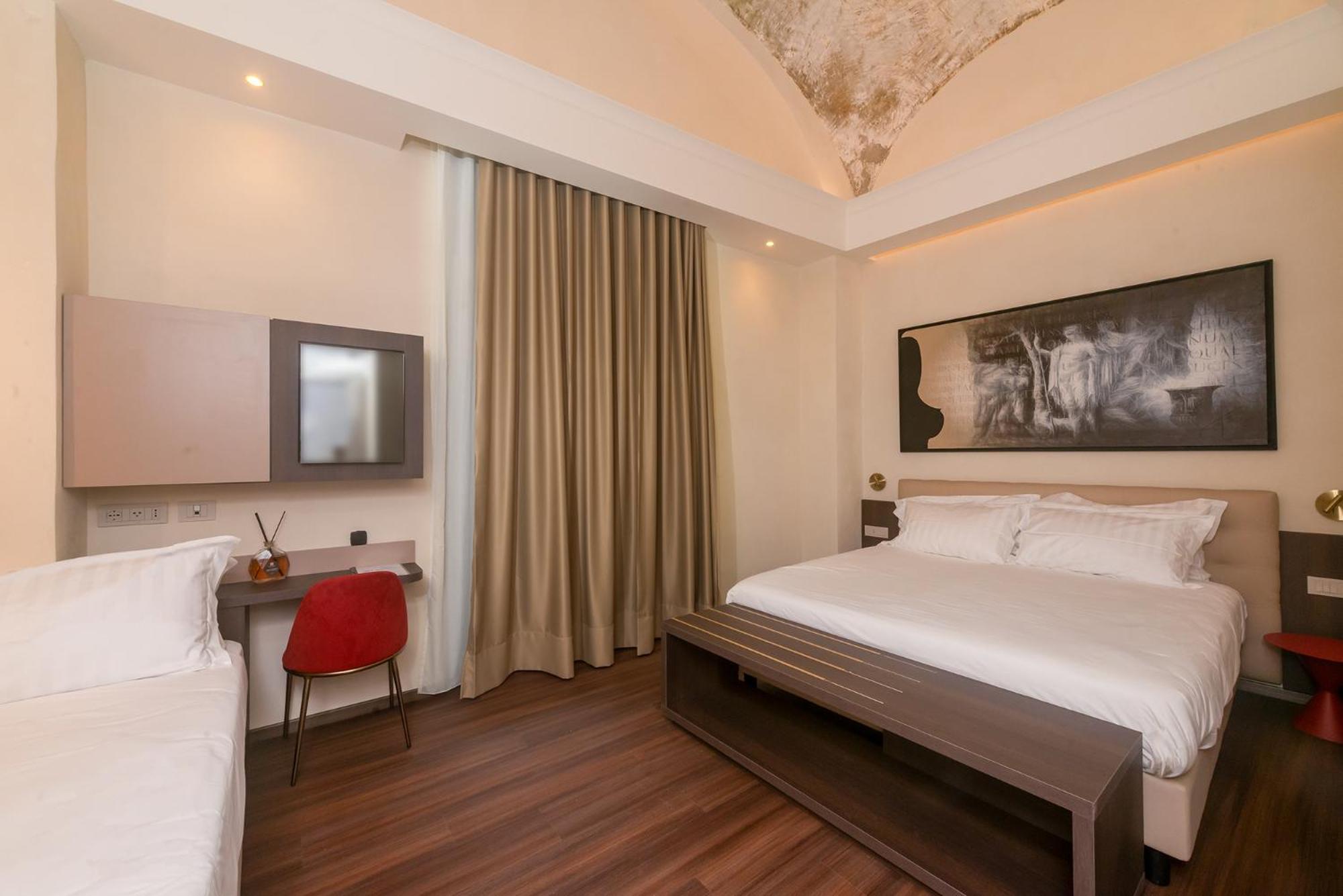 Hotel Vittoria Pompei Bagian luar foto