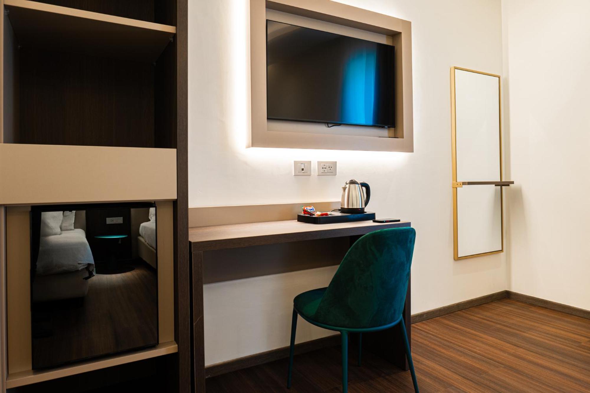 Hotel Vittoria Pompei Bagian luar foto
